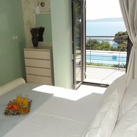 公寓 Melina Pool View *