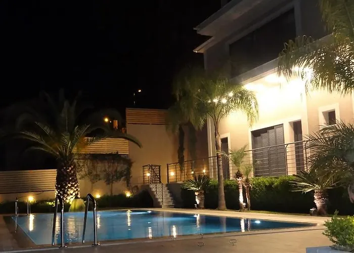 Melina Pool View ארגוסטולי